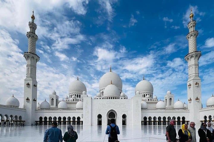 Abu Dhabi Day Trip from Dubai: Sheikh Zayed Grand Mosque, Emirates Palace & Yas Island photo 1