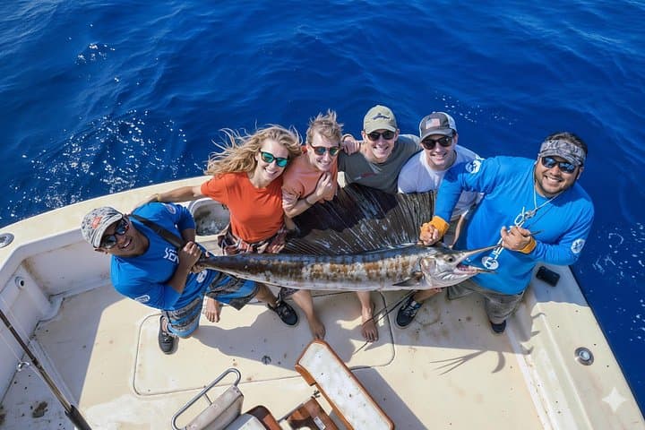 Private 4-Hour Luxury Fishing Charter Off Puerto Morelos aboard the Perfect Game photo 4