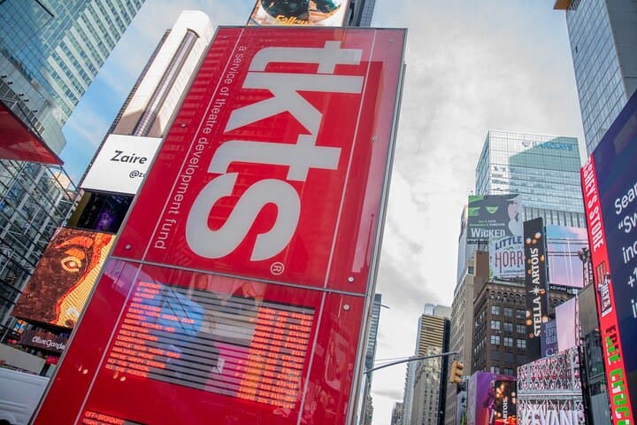 Backstage Broadway Small-Group Tour: Stories and Secrets of NYC's Theater District photo 6