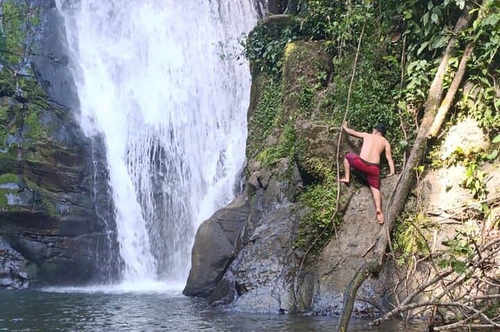 Bribri Waterfalls & Cocoa Workshop — Guided Jungle Hike from Puerto Viejo
