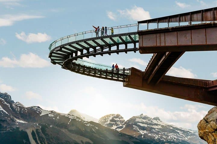 Columbia Icefield Skywalk, Crowfoot Glacier & Lakes Day Tour photo 3