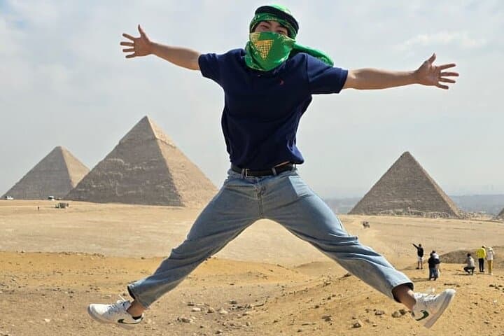 Private Luxury Giza Pyramids Tour: Camel Ride, Photo Session & Lunch at the Giza Plateau