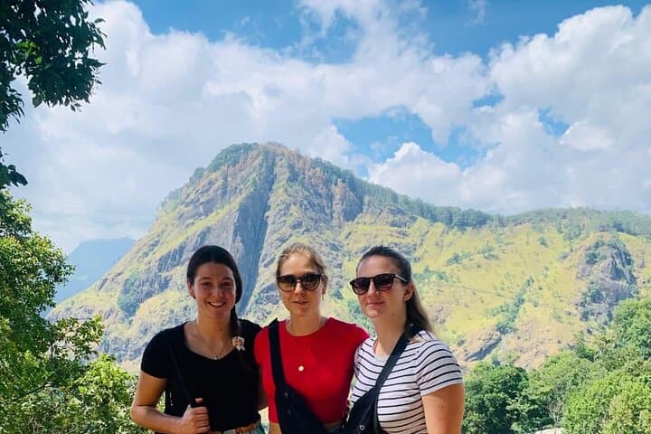Full-Day Ella Private Car Tour from Galle: Nine Arch Bridge, Little Adam's Peak & Flying Ravana Zipline
