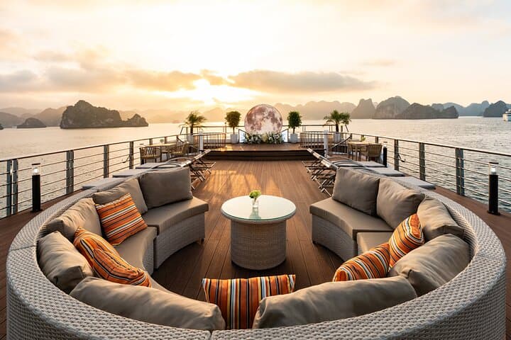 Luxury Ha Long Bay Day Cruise from Hanoi — Sung Sot Cave, Ti Top Island & Kayak photo 2