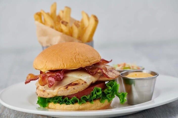 Hard Rock Cafe Las Vegas: Classic Smashed Burgers & Rock ’n’ Roll Dining on the Strip photo 4