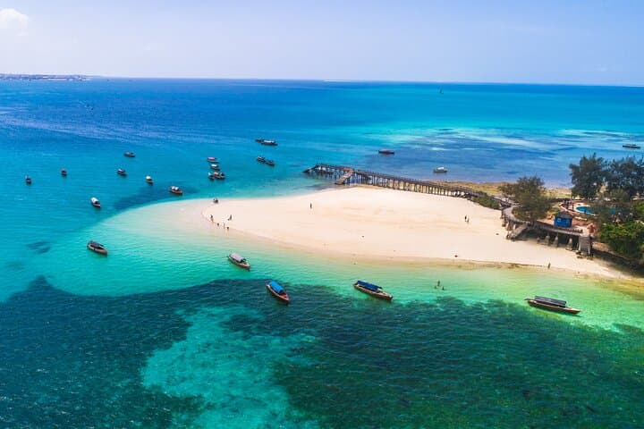 Prison Island & Giant Tortoises: Half-Day Boat Trip from Stone Town