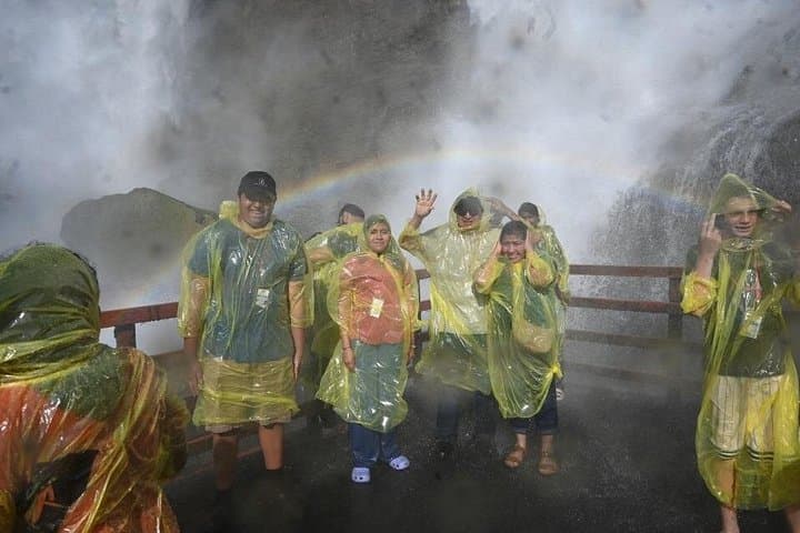Niagara Falls Maid of the Mist Walking History Tour & Boat Ride photo 3
