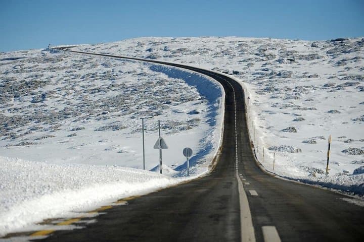 Serra da Estrela & Monsanto Day Tour: Mountain Views, Granite Streets, and Portuguese Tradition photo 4