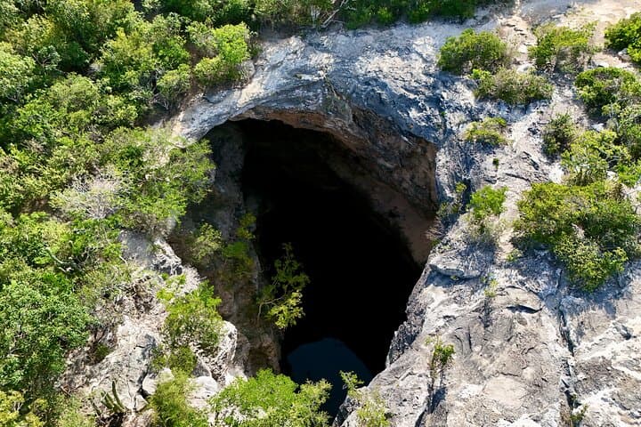 Providenciales Island Tour: 2–3 Hour Scenic Adventure to The Hole, Beaches & Bird Sanctuary photo 2