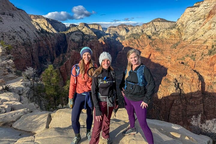 Conquering Angels Landing: Small-Group Hike with Permits in Zion National Park photo 3
