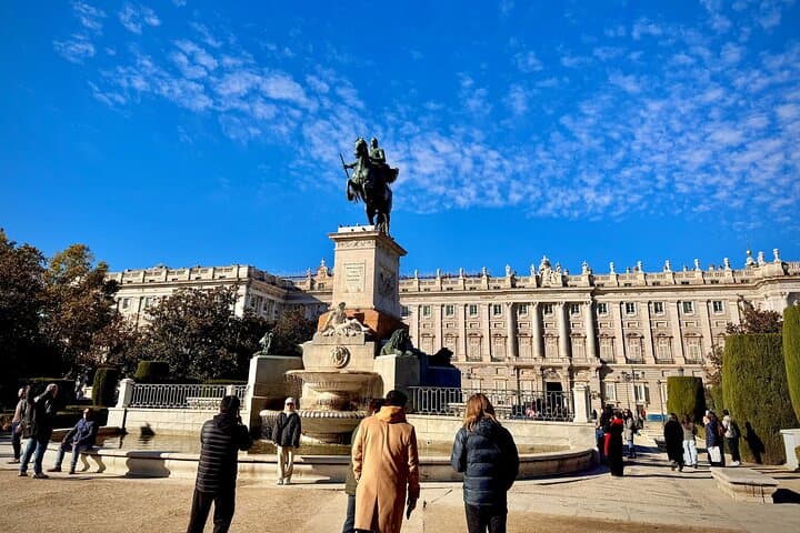 Family-Friendly Madrid Scavenger Hunt: Interactive City Adventure for Kids photo 4