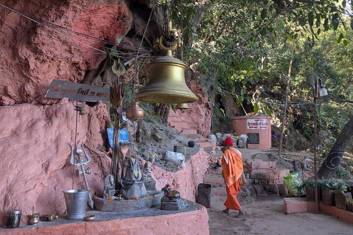 Jhilmil Cave Trek & Neelkanth Mahadev Temple — Guided Forest Walk from Rishikesh photo 3