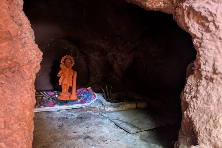 Jhilmil Cave Trek & Neelkanth Mahadev Temple — Guided Forest Walk from Rishikesh photo 5