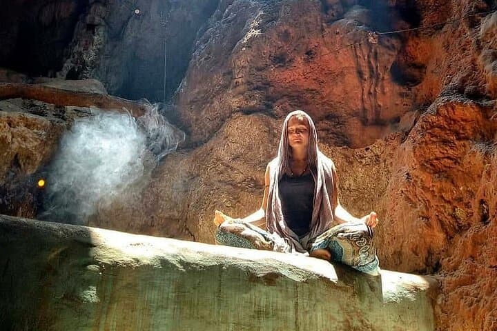 Jhilmil Cave Trek & Neelkanth Mahadev Temple — Guided Forest Walk from Rishikesh