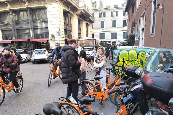 E-Bike Tour of Rome and the Vatican — Landmarks, Alleys & Local Stories photo 6