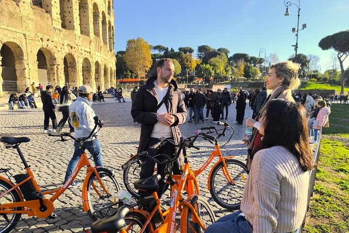 E-Bike Tour of Rome and the Vatican — Landmarks, Alleys & Local Stories