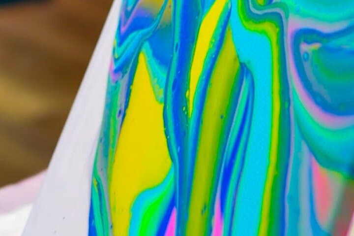 Create a 10x20 Fluid Art Piece: Fort Lauderdale Instructor-Led Studio Session