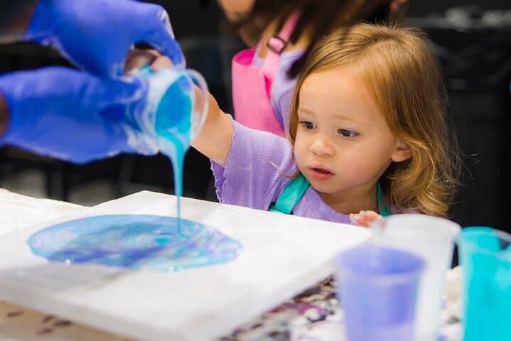 Create a 10x20 Fluid Art Piece: Fort Lauderdale Instructor-Led Studio Session photo 4