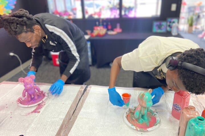 Fluid Piggybank Characters Class in Fort Lauderdale — DIY Pour-Paint Workshop photo 3