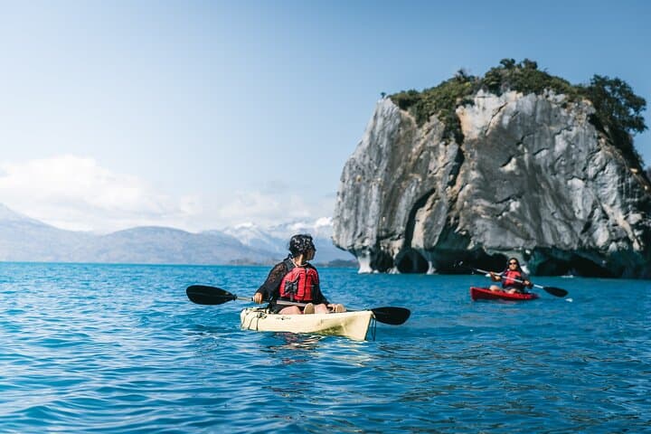 Marble Chapels Kayak Tour: Paddle the Marble Caves of Lago General Carrera