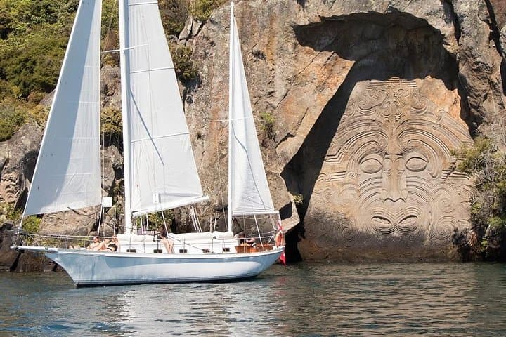 Evening Eco Sail to Mine Bay Māori Rock Carvings on Lake Taupō photo 2