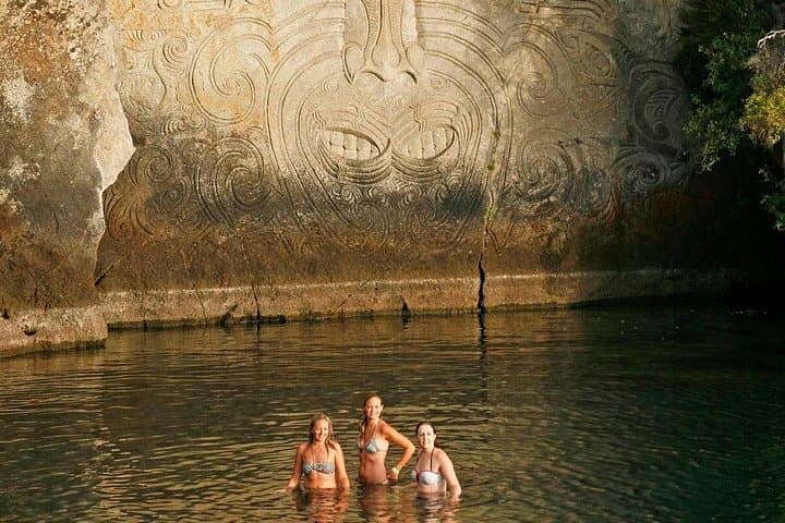 Evening Eco Sail to Mine Bay Māori Rock Carvings on Lake Taupō photo 3