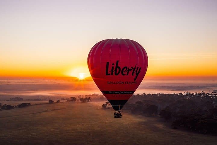 Hot Air Balloon Flights Geelong: Sunrise Over the Great Ocean Region with Breakfast