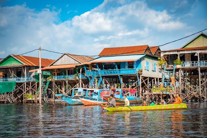 Kampong Phluk Half-Day Private Tour — Tonle Sap Boat & Canoe Experience photo 2