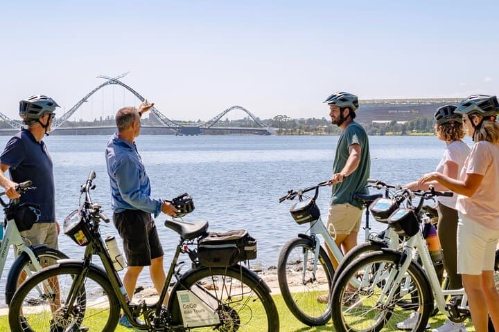 Perth Foreshore & East Perth Guided Bike Loop — Elizabeth Quay to Optus Stadium