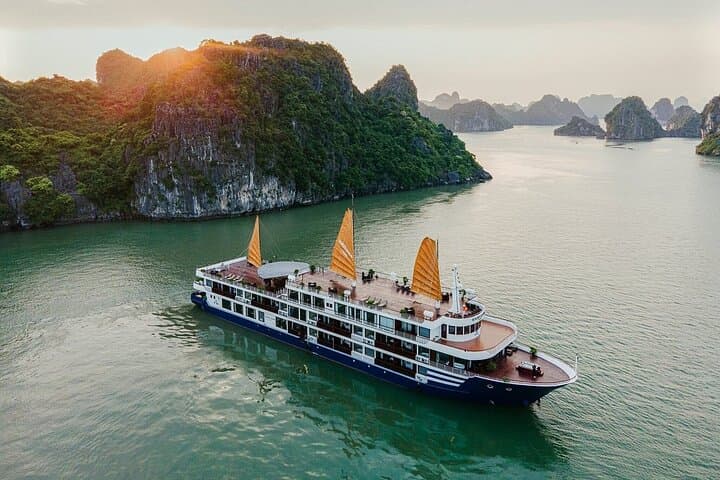 Halong & Lan Ha Bay: Erina 5-Star Luxury 2D1N Cruise with Balcony