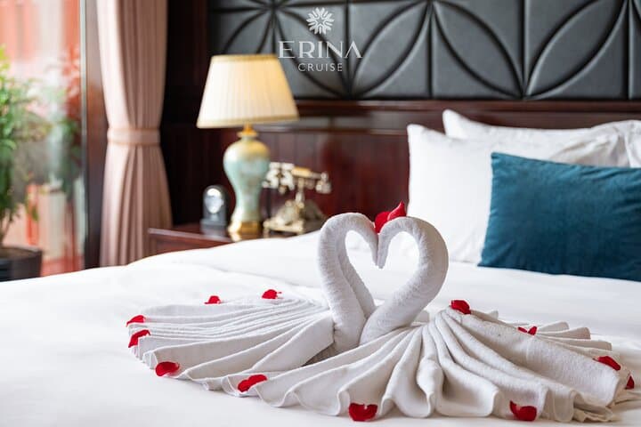 Halong & Lan Ha Bay: Erina 5-Star Luxury 2D1N Cruise with Balcony photo 4