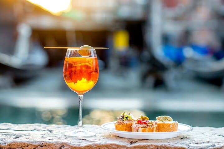 Venice Rialto Market & Cicchetti Semi-Private Food Experience photo 3