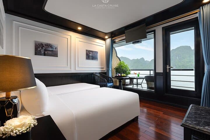 Luxury 2-Day Halong & Lan Ha Bay Cruise from Hanoi: Kayaking, Caves & Overnight on Board photo 2