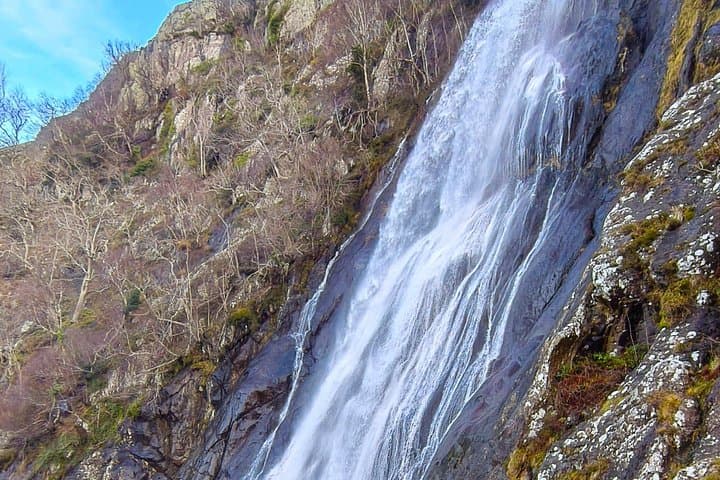 Snowdonia Mountains, Lakes & Waterfalls Private Hike: Cwm Idwal, Dinorwic Quarry & Aber Falls photo 2