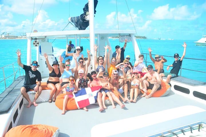 Punta Cana VIP Boat Tour: 3–4 Hour Catamaran Cruise with Snacks and Drinks photo 1