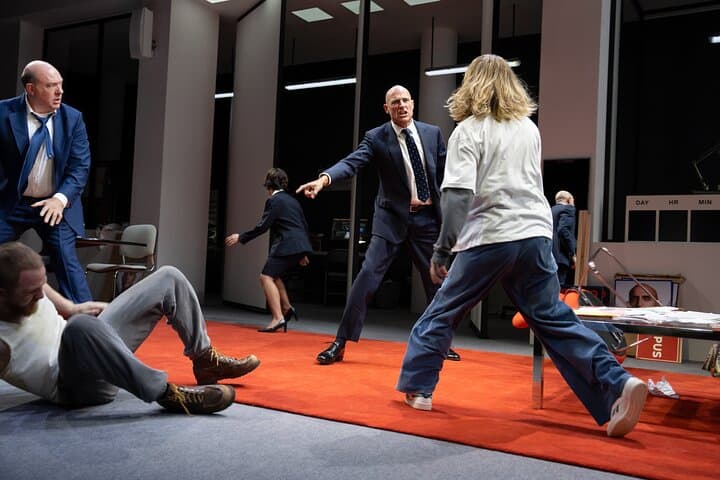 Oedipus on Broadway: Modern Political Thriller Meets Ancient Tragedy photo 6