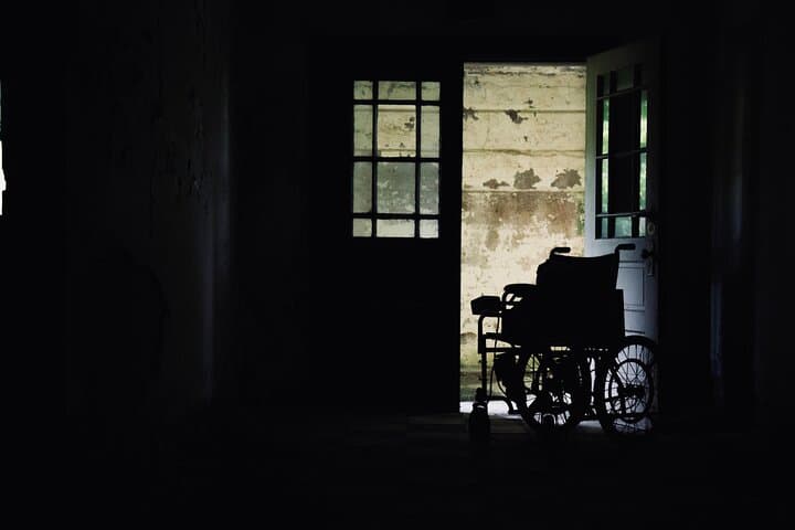 Overnight Ghost Hunt at Indiana State Sanatorium: Mitchell's Haunted TB Hospital photo 5