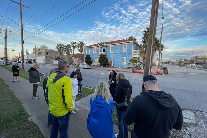 Galveston Architecture Tour: Walking the Historic Homes & Bishop's Palace photo 2