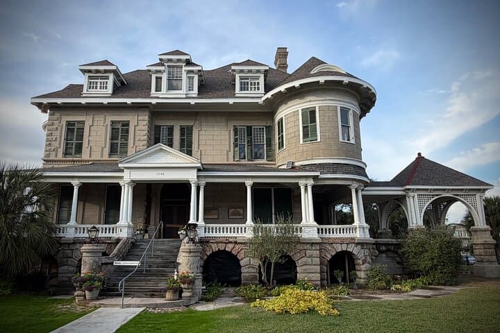 Galveston Architecture Tour: Walking the Historic Homes & Bishop's Palace photo 3