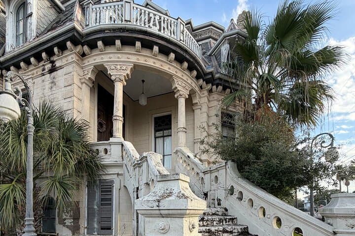 Galveston Architecture Tour: Walking the Historic Homes & Bishop's Palace photo 6