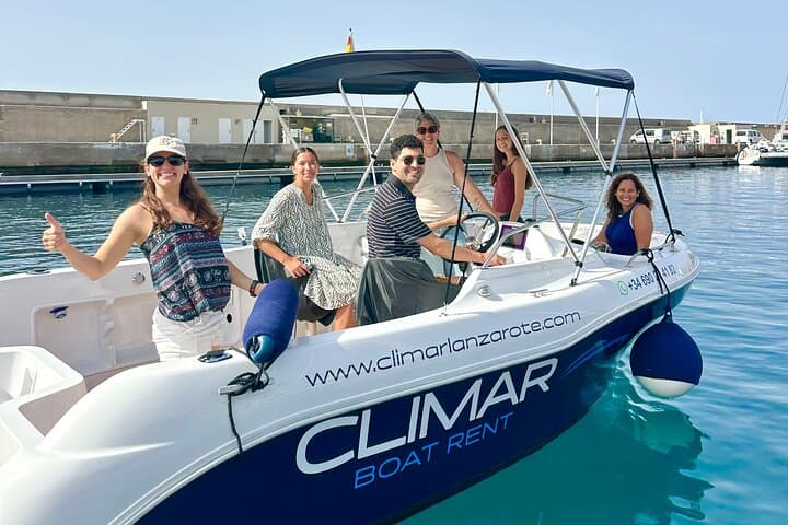 Private boat rental to Papagayo from Puerto Calero, Lanzarote — skippered or self-drive photo 5