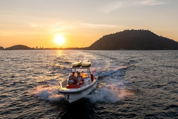 Golden-Hour Private Ko Phai Snorkel & Paddleboard from Pattaya photo 6