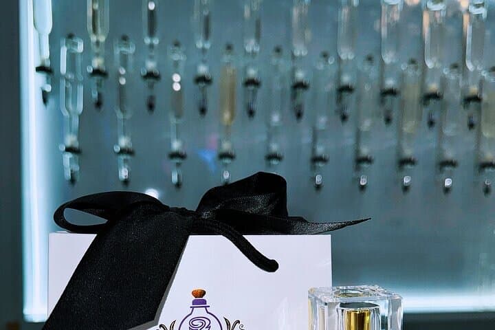 Make Your Own Perfume in Coral Gables — Craft a Signature Scent photo 3