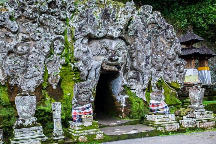 Ubud Full-Day: Monkey Forest, Tegalalang Rice Terraces & Sacred Temples photo 6