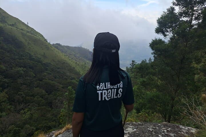 Baker's Dark Hunting Trail: 10 km Belihuloya Cloud-Forest Hike