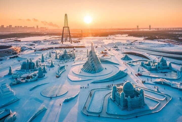 Harbin Private Day Tour: Sun Island Snow Sculptures & Ice and Snow World Experience photo 6