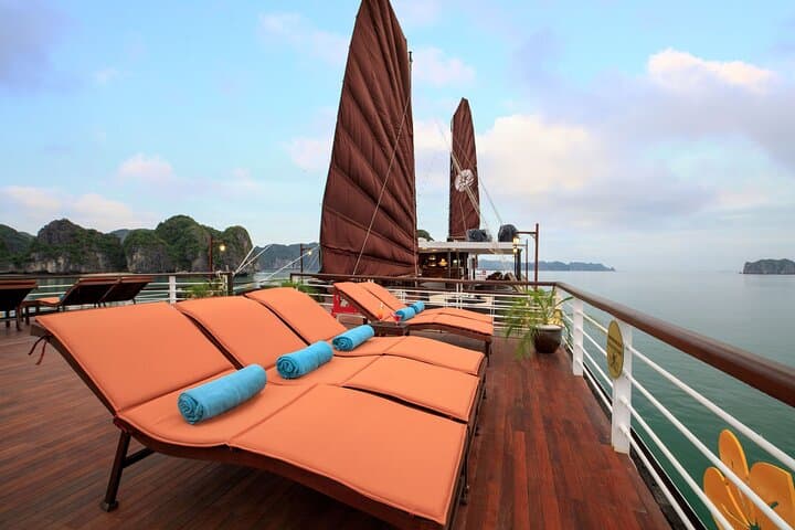 Halong & Lan Ha Bay: 2-Day Luxury Cruise with Kayaking, Tai Chi, and Night Fishing photo 5