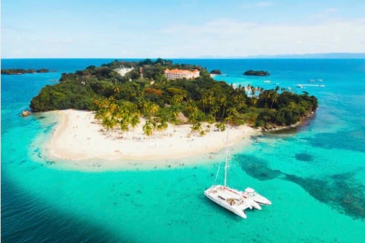 3-Day Samana Peninsula Catamaran: Beaches, Caves & Los Haitises