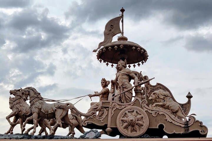 Rishikesh Scooter Day Tour: Ride the Ganges, Ashrams & Himalayan Foothills photo 5