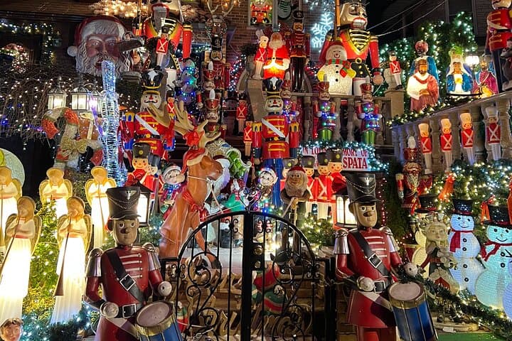 Dyker Heights Christmas Lights Tour: NYC Holiday Lights & DUMBO Skyline Evening photo 2